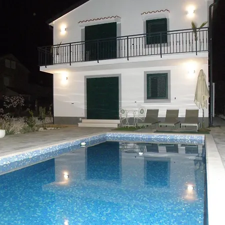 Apartamento Bugenvila Malinska