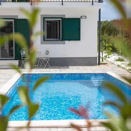 Apartamento Bugenvila Malinska